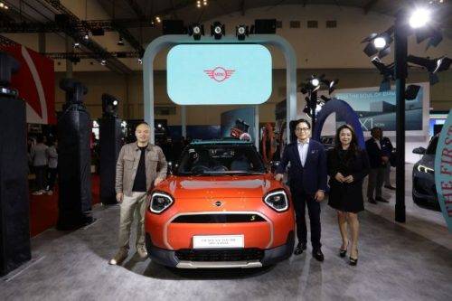 GJAW 2024: MINI Aceman Debut di Indonesia, Crossover Listrik Bertampang Atraktif GJAW 2024: MINI Aceman Debut di Indonesia, Crossover Listrik Bertampang Atraktif