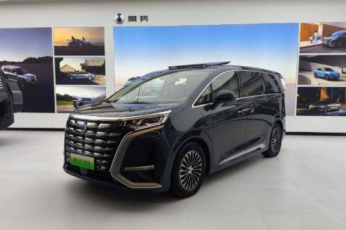 BYD Pastikan Bawa Merek Denza ke Indonesia Tahun Depan BYD Pastikan Bawa Merek Denza ke Indonesia Tahun Depan