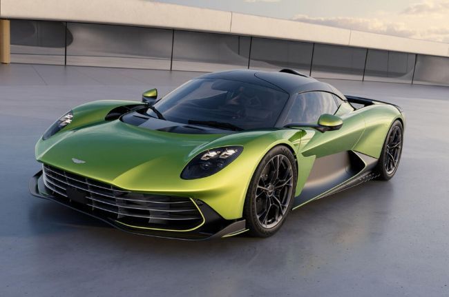 2024/12/Aston-Martin-Valhalla-1.jpg