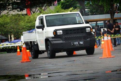 TEST DRIVE: Kemampuan Toyota Hilux Rangga Lebih Dari Sekadar Desain Modis TEST DRIVE: Kemampuan Toyota Hilux Rangga Lebih Dari Sekadar Desain Modis