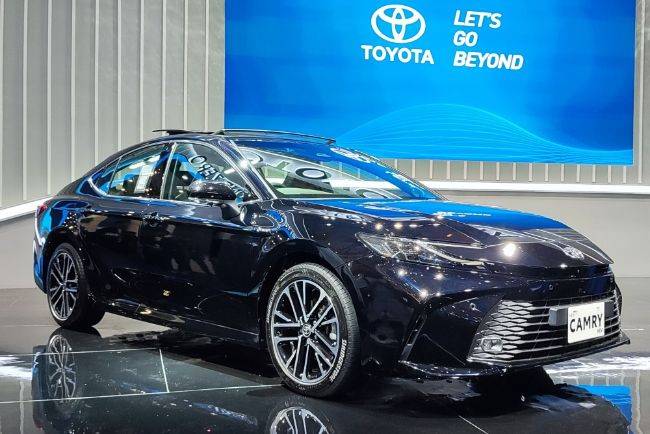 Toyota Camry HEV