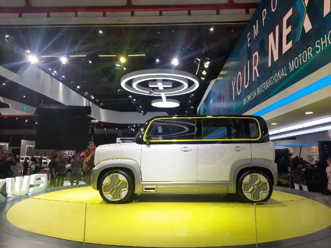 Mobil konsep Suzuki eWX