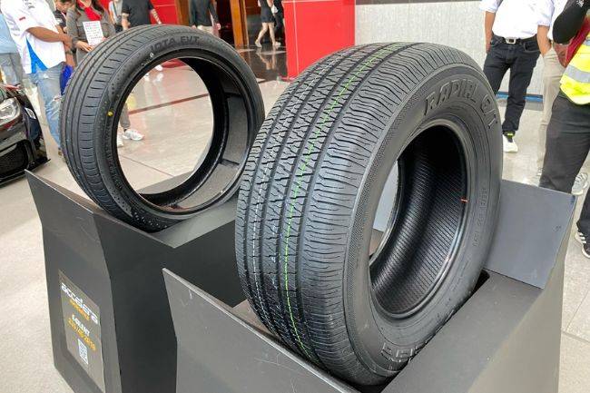 Accelera Radial G/T