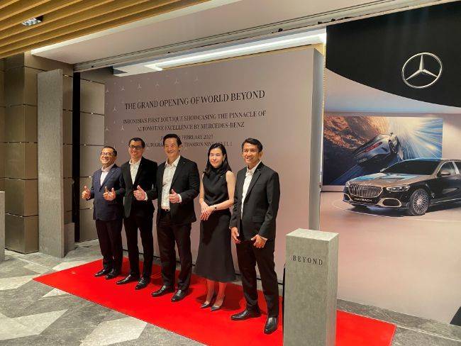 Mercedes World Beyond