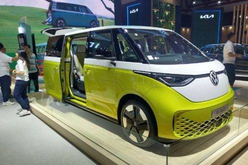 Volkswagen di IIMS 2025: Promo Cashback Rp100 Juta & Kejutan Model Baru Volkswagen di IIMS 2025: Promo Cashback Rp100 Juta & Kejutan Model Baru