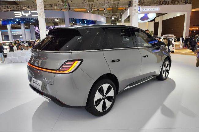 Wuling Cloud EV Lite