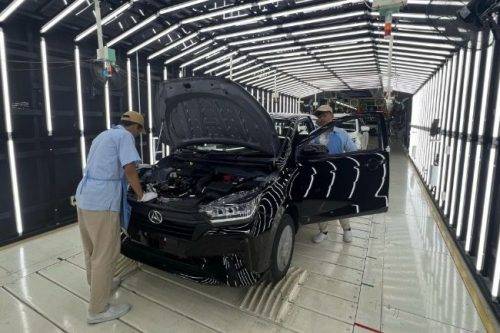 Mengintip Proses Produksi di Pabrik Daihatsu KAP 2 Yang Super Canggih Mengintip Proses Produksi di Pabrik Daihatsu KAP 2 Yang Super Canggih