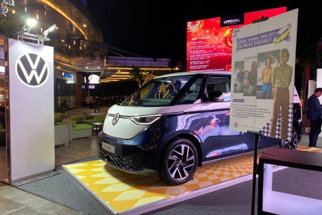 Volkswagen ID. Buzz Roadshow Dari Mall ke Mall Selama Ramadhan Volkswagen ID. Buzz