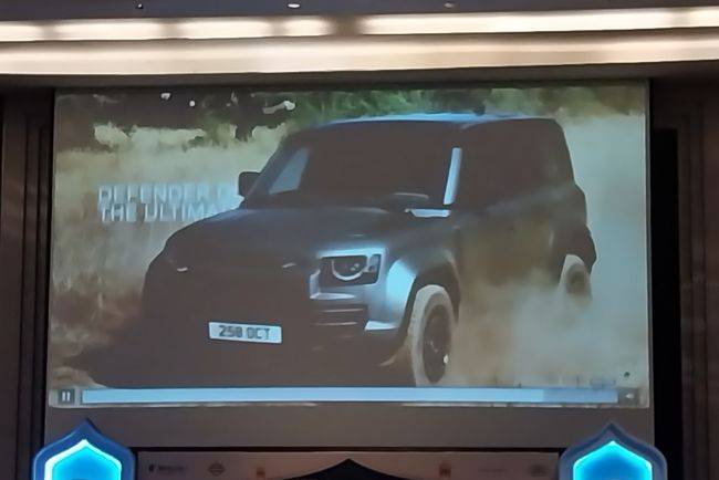 Land Rover Siap Rilis 2 Varian Defender Tahun Ini, Paling Buas dan Limited Land Rover Defender Octa