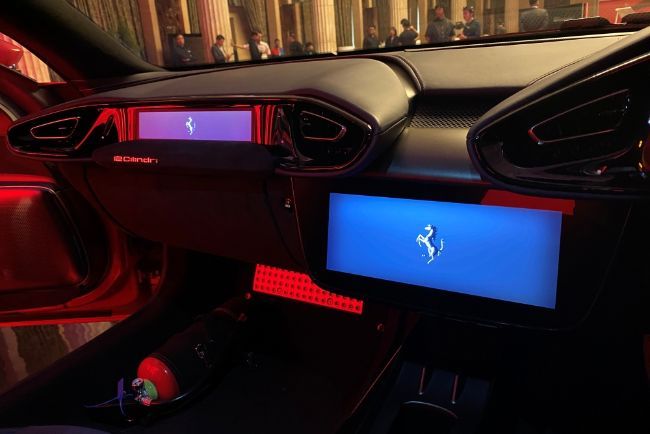 2025/03/Ferrari-12Cilindri-Lauching-2.jpg