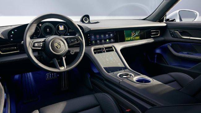 Porsche Communication Management