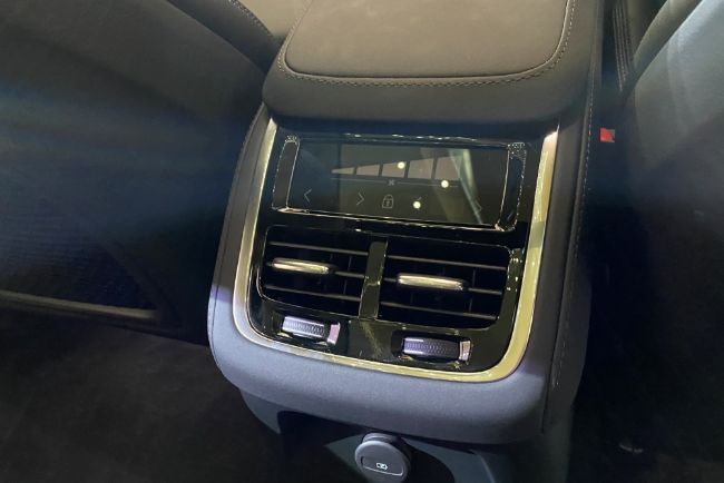 2025/04/New-Volvo-XC90-2025-5.jpg