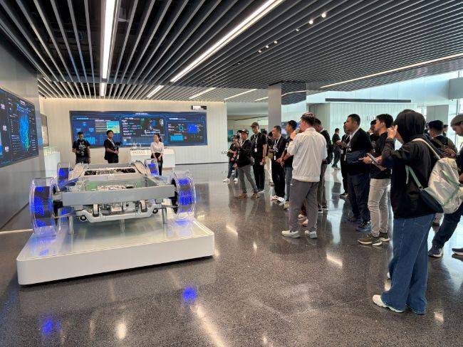 LAPORAN EKSKLUSIF: Pabrik AION Produksi 1 Mobil Setiap 53 Detik Pabrik AION Guangzhou
