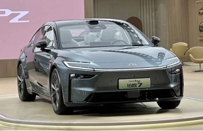 2025/04/Toyota-bZ7-Shanghai-Auto-Show-2025-1.jpg