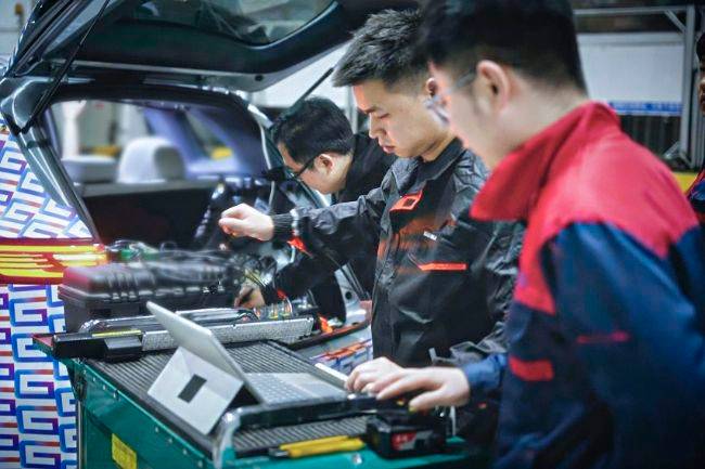 Dari Hangzhou Geely Tunjukkan Komitmen Kualitas Keselamatan dan Bantah Sentimen Mobil Cina Geely safety lab