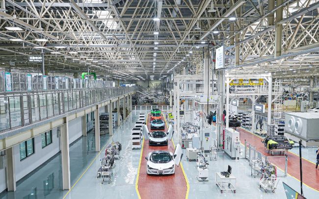 Fasilitas pembuatan Hyptec SSR di Pabrik GAC Group di Guangzhou, Cina.