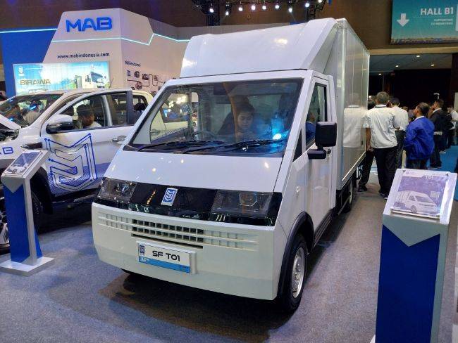 PEVS 2025: MAB Pamer EV Komersial Bertampang Futuristik, Ini Spesifikasinya MAB SF T01