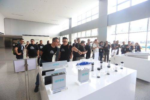 Perjalanan Mengunjungi Pabrik Mobil dan Baterai AION Di Cina (BAGIAN 2) Perjalanan Mengunjungi Pabrik Mobil dan Baterai AION Di Cina (BAGIAN 2)