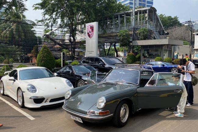 Porsche Indonesia Classic Art Week