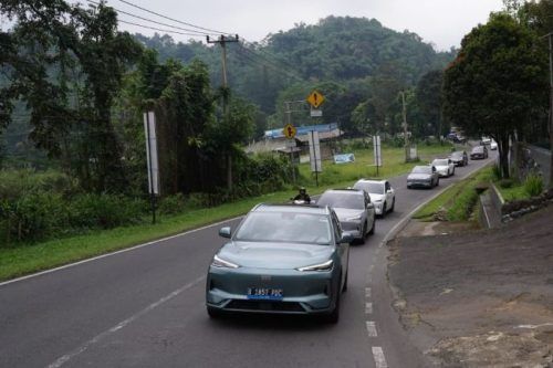Sudah Terjual Ratusan di Indonesia, Ini Keunggulan Geely EX5 dan EX2