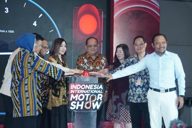 IIMS Surabaya 2025 Dibuka Picu Gairah Industri, Diwarnai Debut Mobil Baru IIMS Surabaya 2025