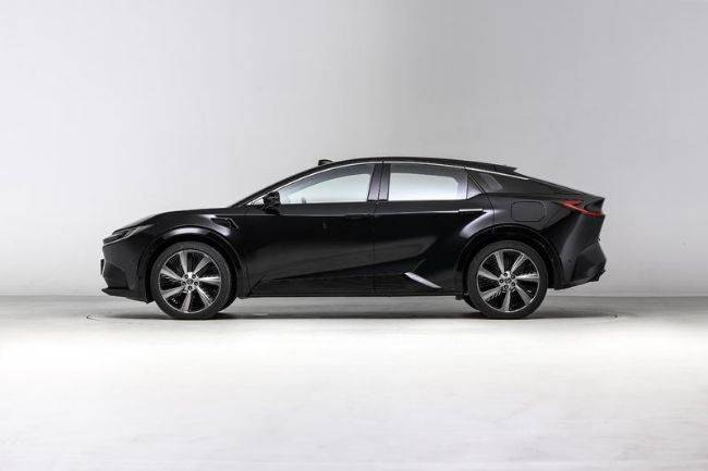 Toyota bZ5