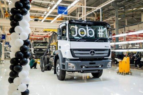 Daimler Truck Relokasi Pabrik ke Cikarang, Basis Baru Produksi Truk Mercedes-Benz Daimler Truck Relokasi Pabrik ke Cikarang, Basis Baru Produksi Truk Mercedes-Benz