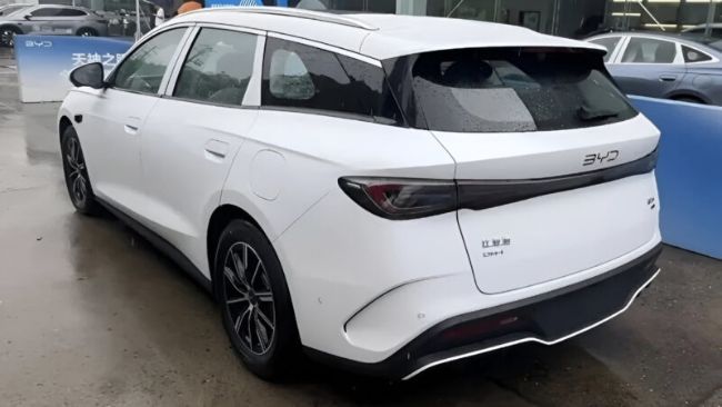 BYD Seal 06 DM-i Station Wagon