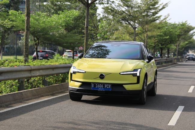 Test Drive Volvo EX30