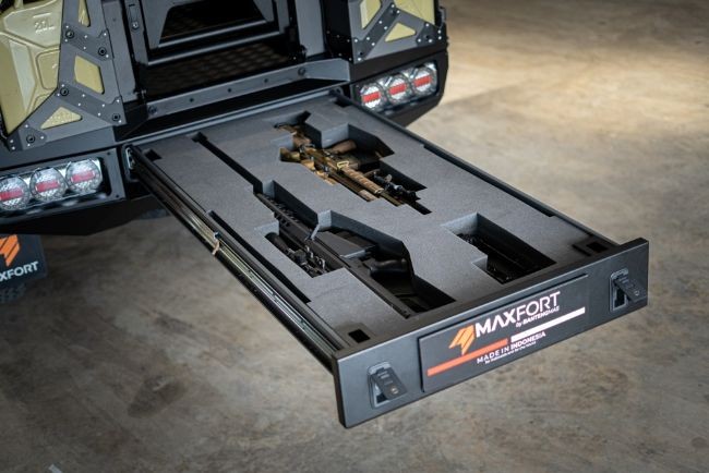 Maxfort TAC-ROV Toyota Hilux
