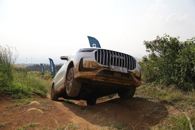 Jaecoo J8 AWD