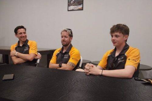 Tim Neom McLaren Siap "All Out" di Formula E Jakarta 2025 Tim Neom McLaren Siap "All Out" di Formula E Jakarta 2025