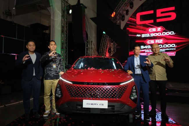 Peluncuran Chery C5 dan E5