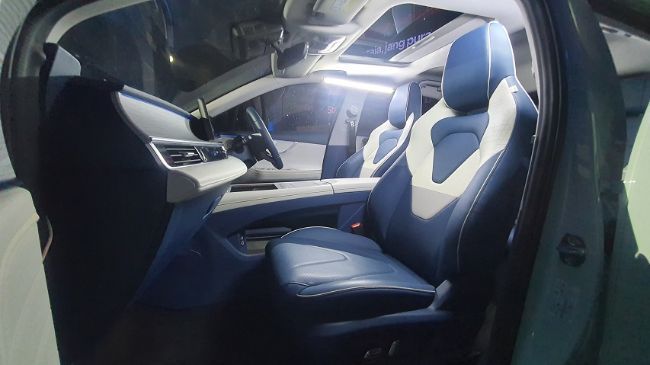 Interior Chery E5