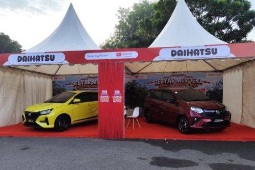 Test Drive Ayla dan Sigra Meriahkan Daihatsu Kumpul Sahabat 2025 di Palembang Test Drive Ayla dan Sigra Meriahkan Daihatsu Kumpul Sahabat 2025 di Palembang