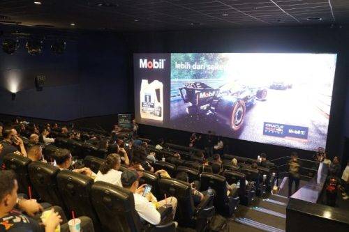 Mobil Lubricants Ajak Konsumen dan Rekanan Nonton Film F1 Bareng Chicco Jerikho Mobil Lubricants Ajak Konsumen dan Rekanan Nonton Film F1 Bareng Chicco Jerikho