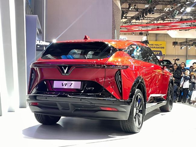 VinFast VF 7