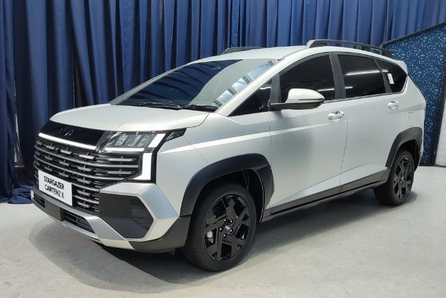 2025/07/Hyundai-Stargazer-Cartenz-X-2.jpg