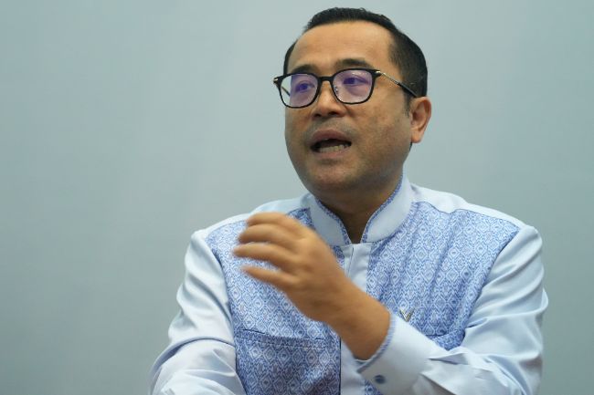 Kariyanto Hardjosoemarto selaku CEO VinFast Indonesia