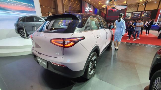 2025/08/Geely-Xingyuan-EV-GIIAS-2025-7.jpeg