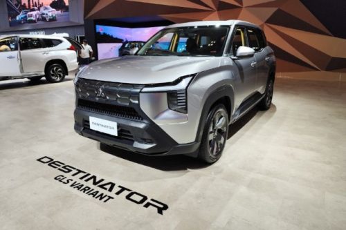 Ketahui Menariknya Mitsubishi Destinator GLS, Varian Bawah Andalkan Performa Ketahui Menariknya Mitsubishi Destinator GLS, Varian Bawah Andalkan Performa