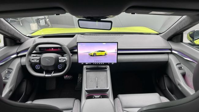 2025/08/New-Xpeng-P7-EV-5.jpg