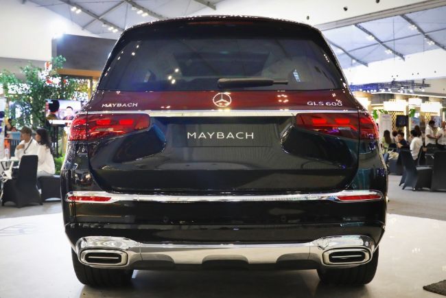 2025/08/New-Mercedes-Maybach-GLS-600-7.jpg