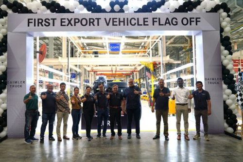Dari Cikarang, Daimler Ekspor Bus Mercedes-Benz 1626L Berstandar Euro 5 Dari Cikarang, Daimler Ekspor Bus Mercedes-Benz 1626L Berstandar Euro 5