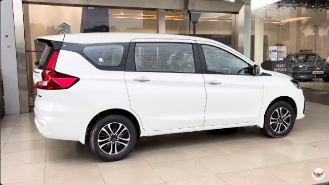 2025/09/New-Suzuki-Ertiga-2025-1.jpg