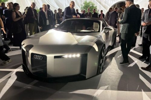 Audi Concept C Debut Meriah di Milan, Roadster EV Tonggak Arah Desain Baru Audi Concept C Debut Meriah di Milan, Roadster EV Tonggak Arah Desain Baru