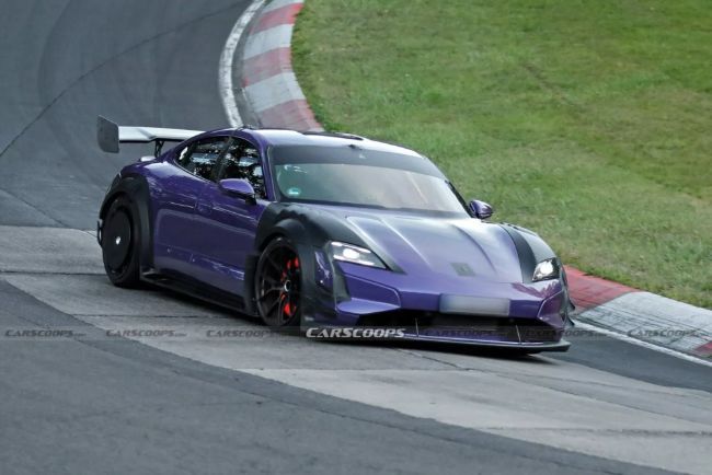 Porsche Taycan Turbo GT4 RS