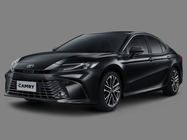 2025/10/New-Toyota-Camry-2.5-V-2025-9.jpg