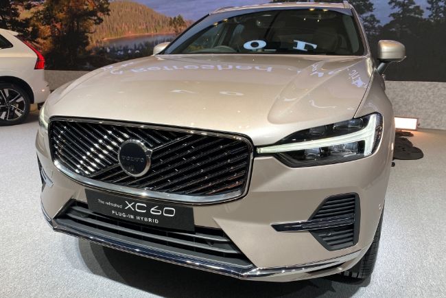 2025/10/Volvo-XC60-PHEV-5.jpg