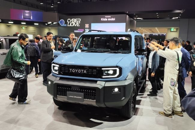 Toyota Land Cruiser FJ